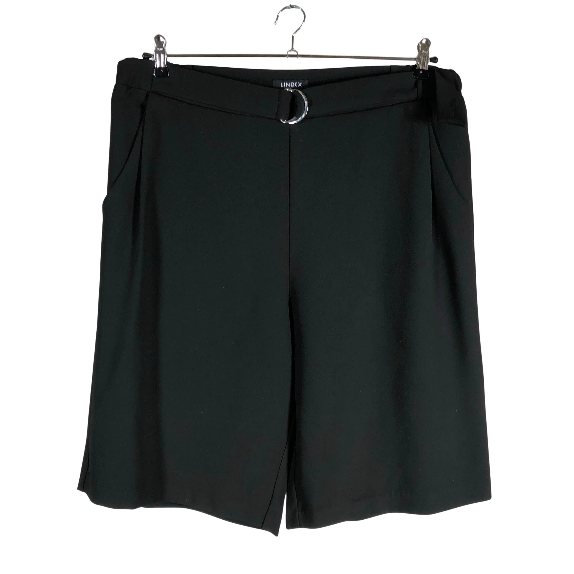 Shortsit, koko 44