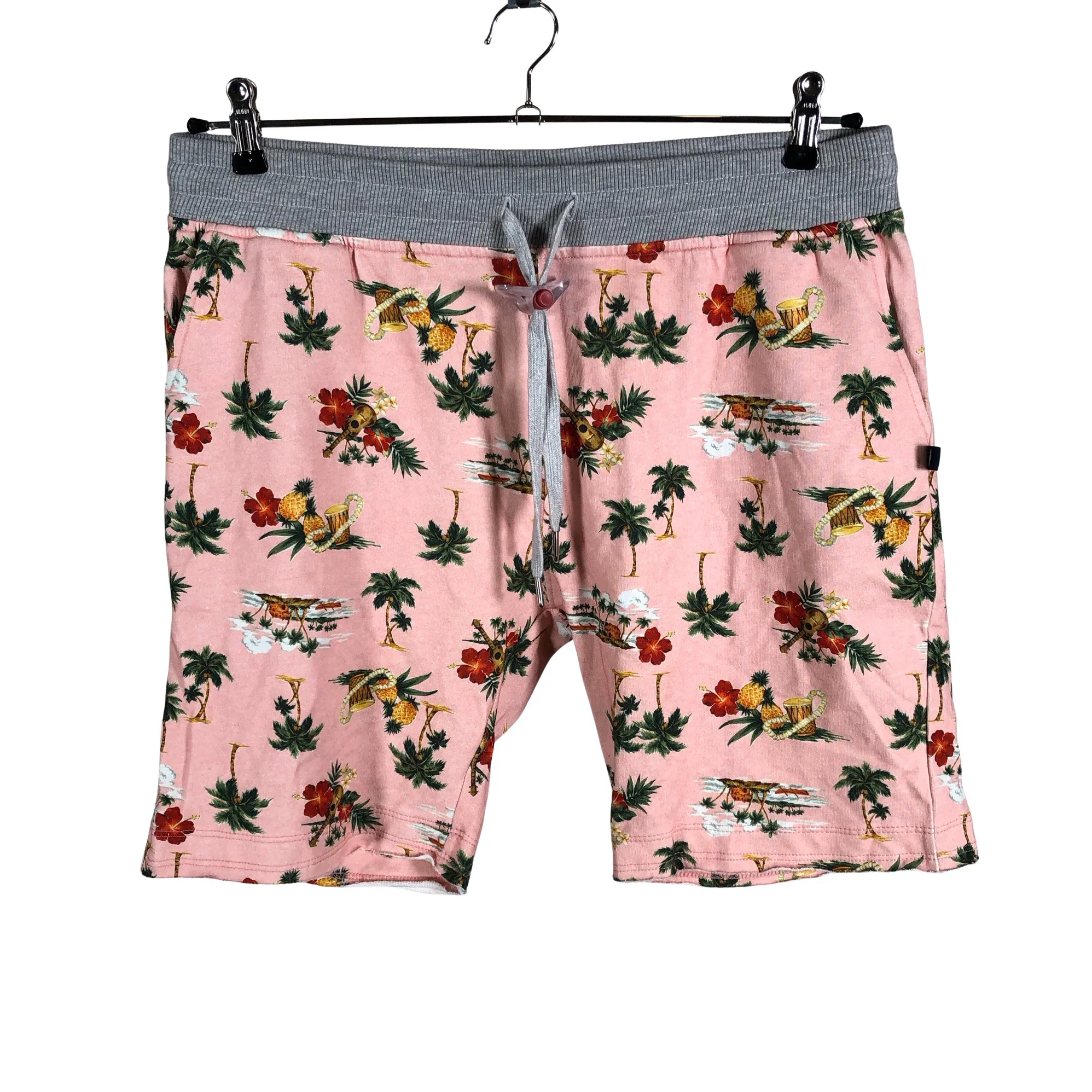 Collegeshortsit, koko 42