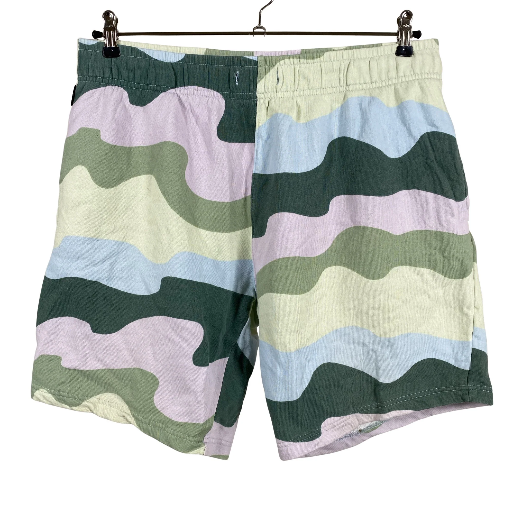 Collegeshortsit, koko 42