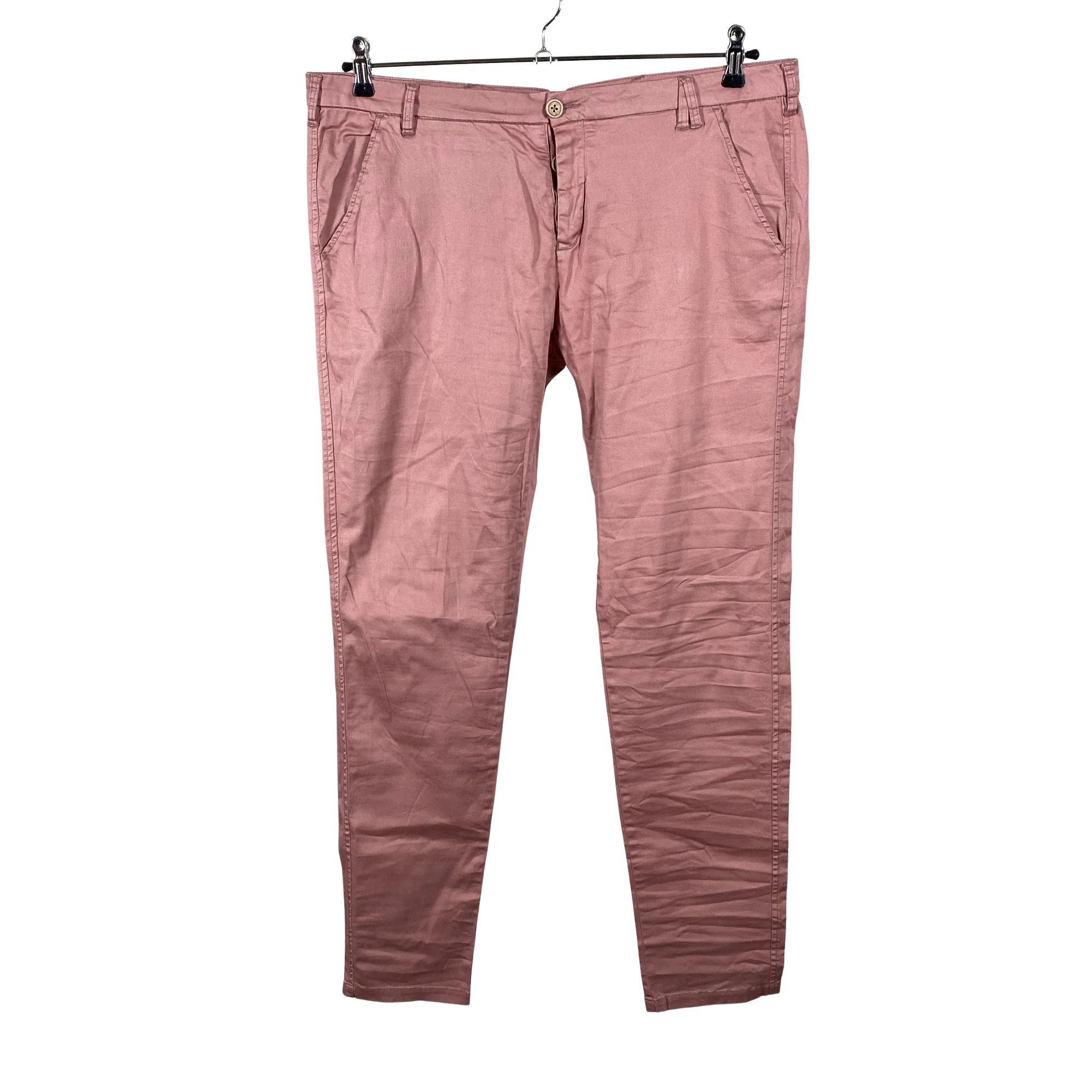 Chinot, koko 42