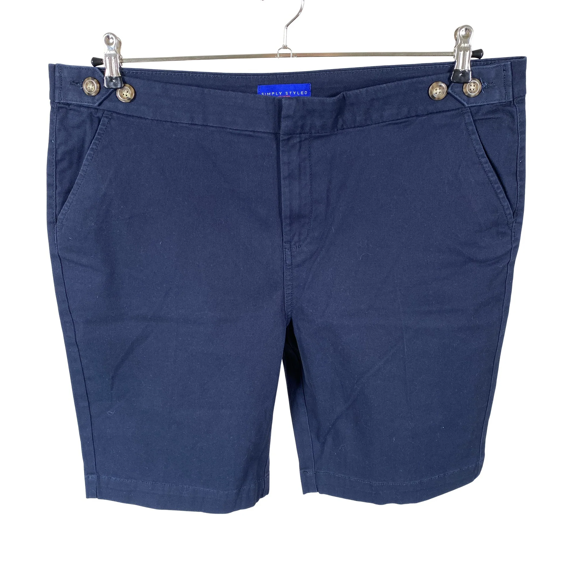 Shortsit, koko 46