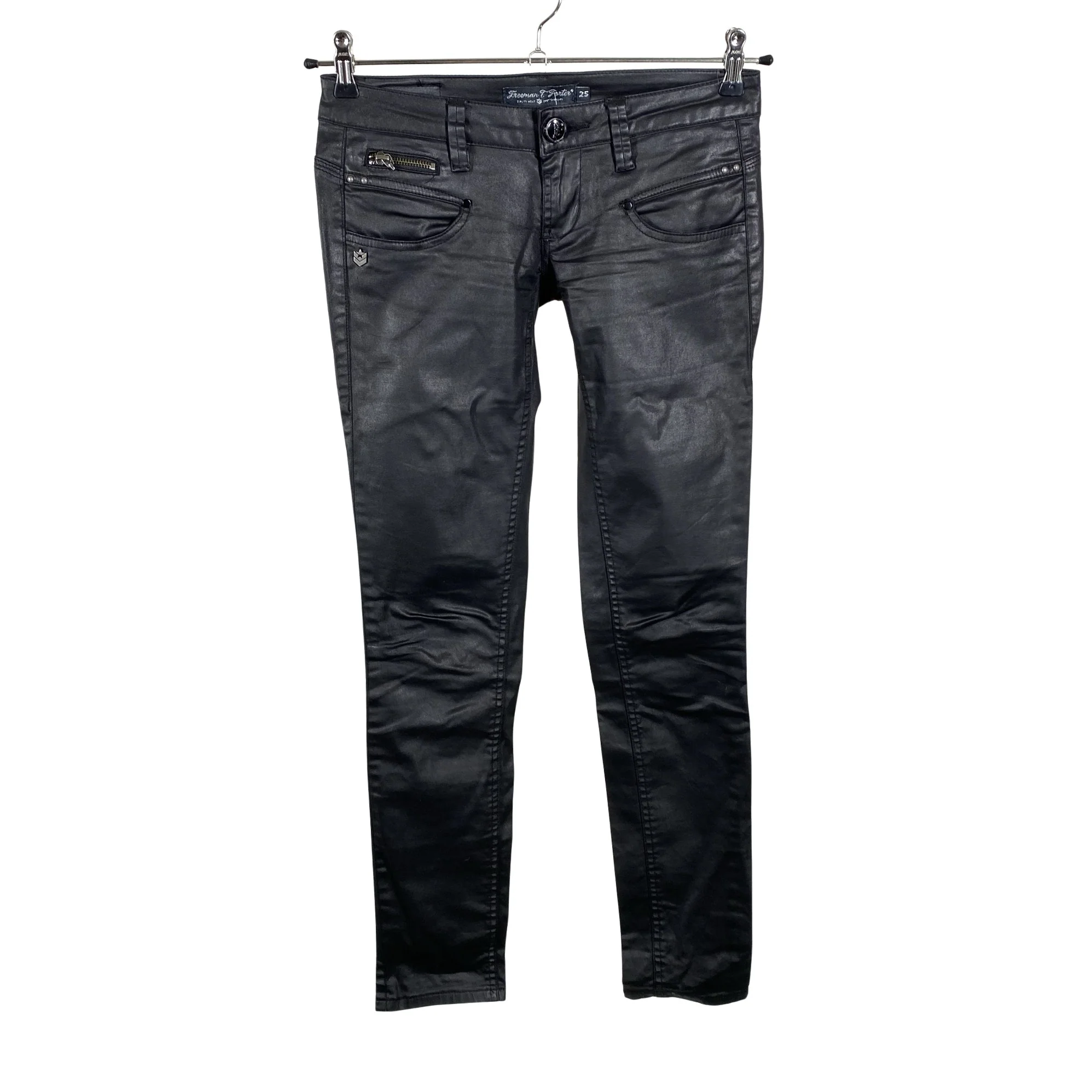 Farkut, koko W25