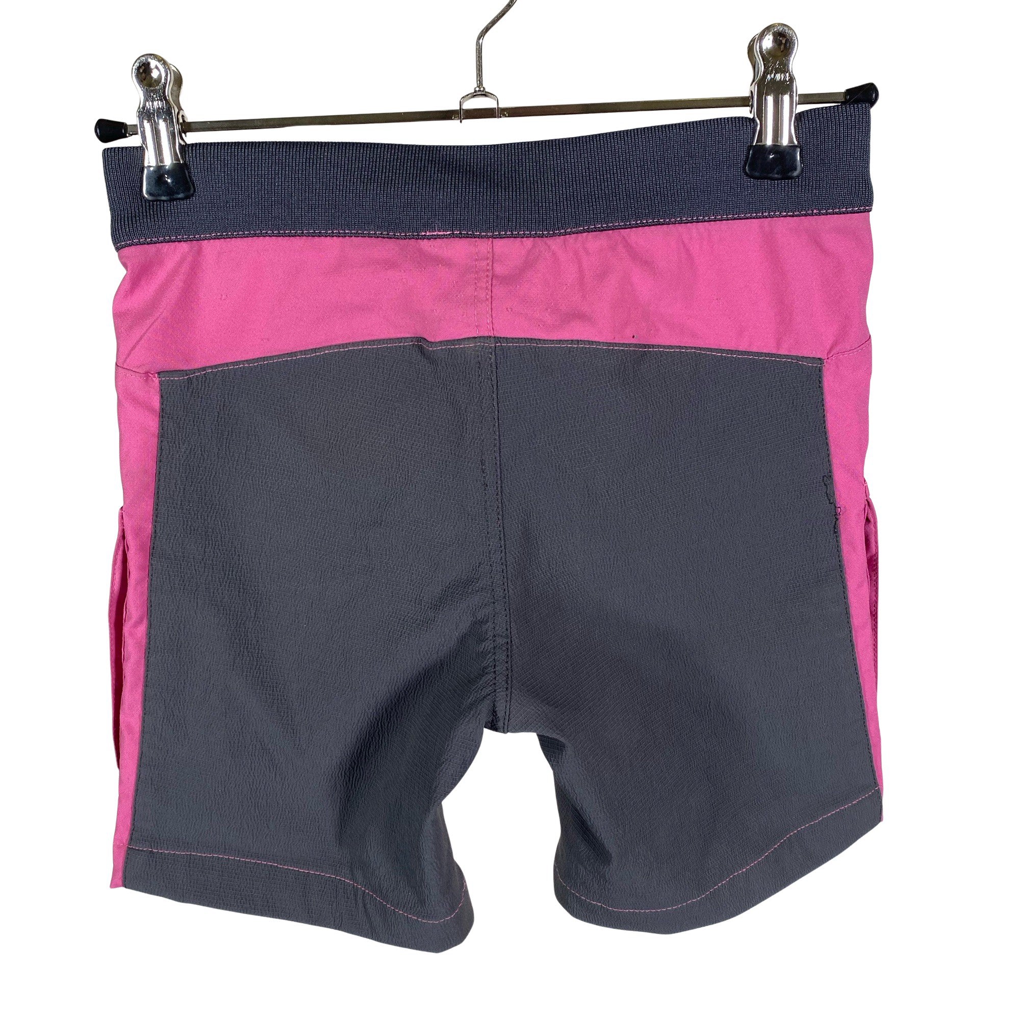Urheilushortsit, koko 104 - 110 - Image 2