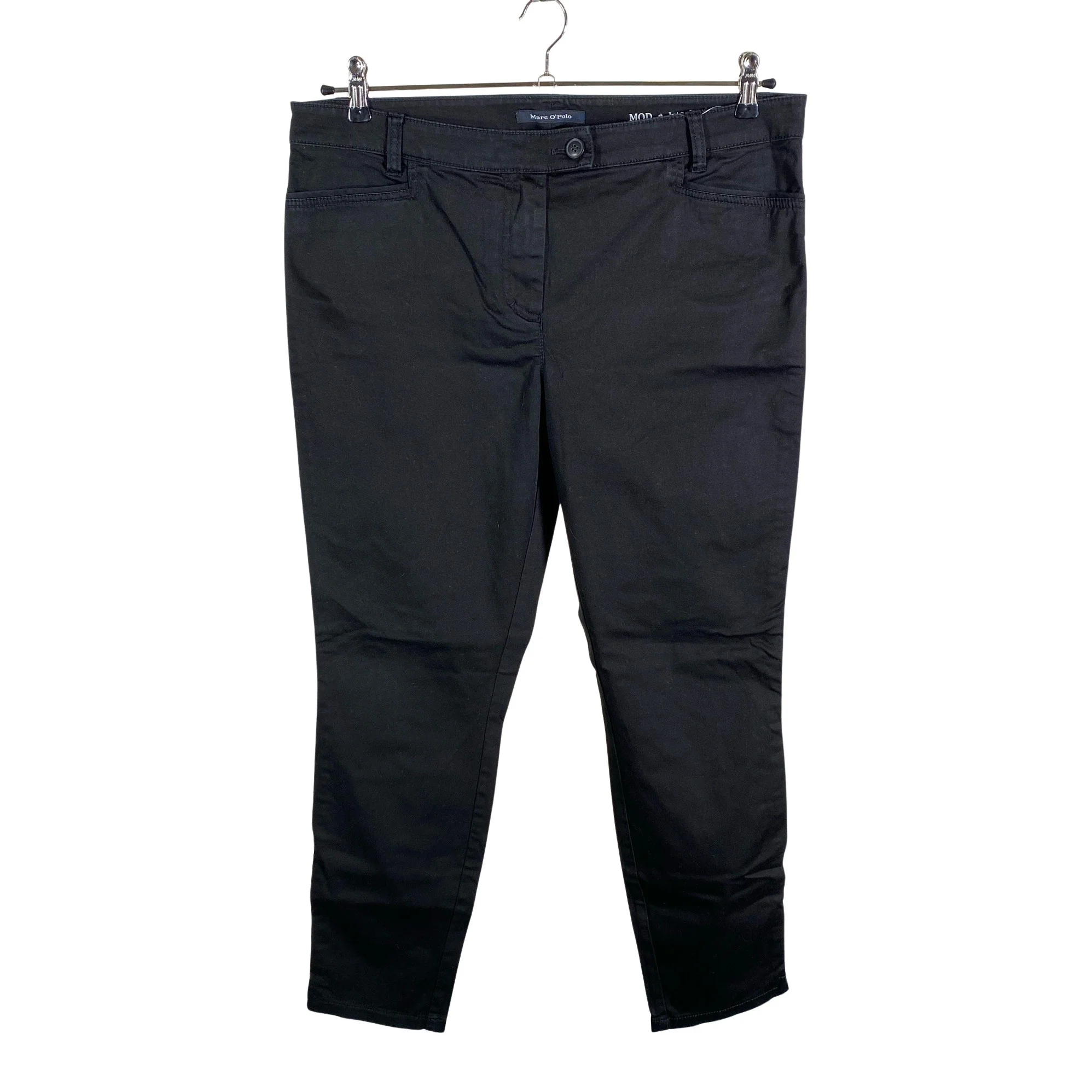 Chinot, koko 42