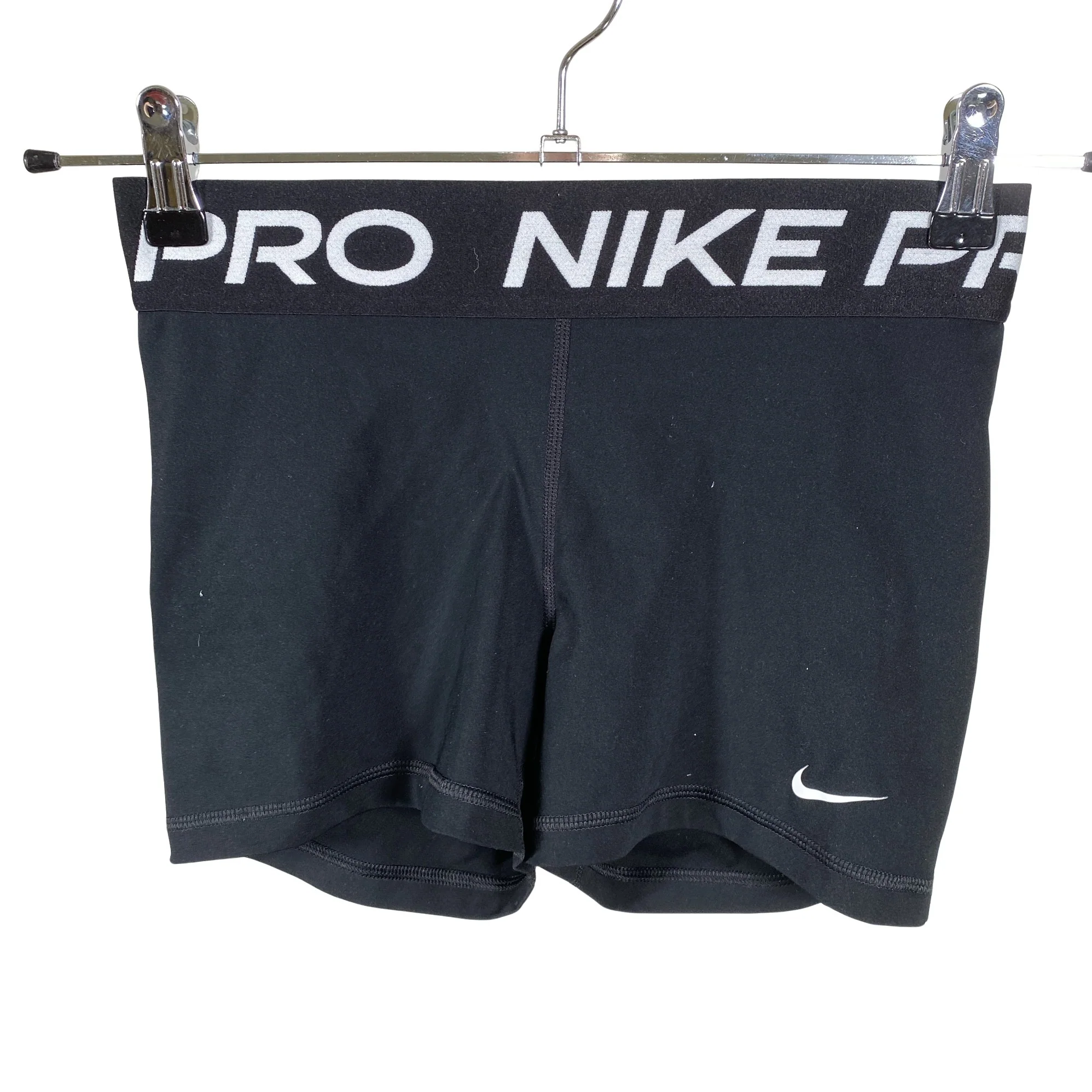 Urheilushortsit, koko 36
