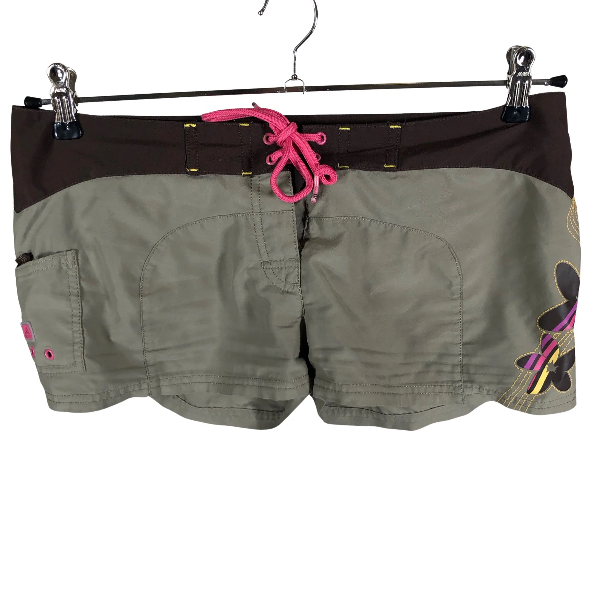 Urheilushortsit, koko 40