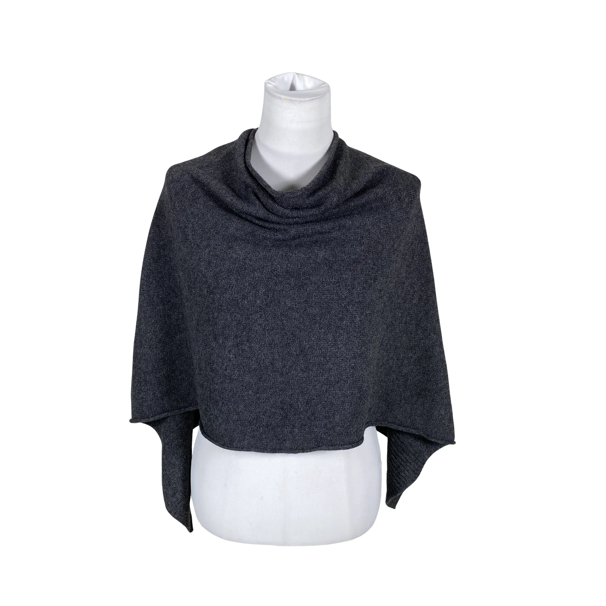 Poncho, koko Ei kokoa