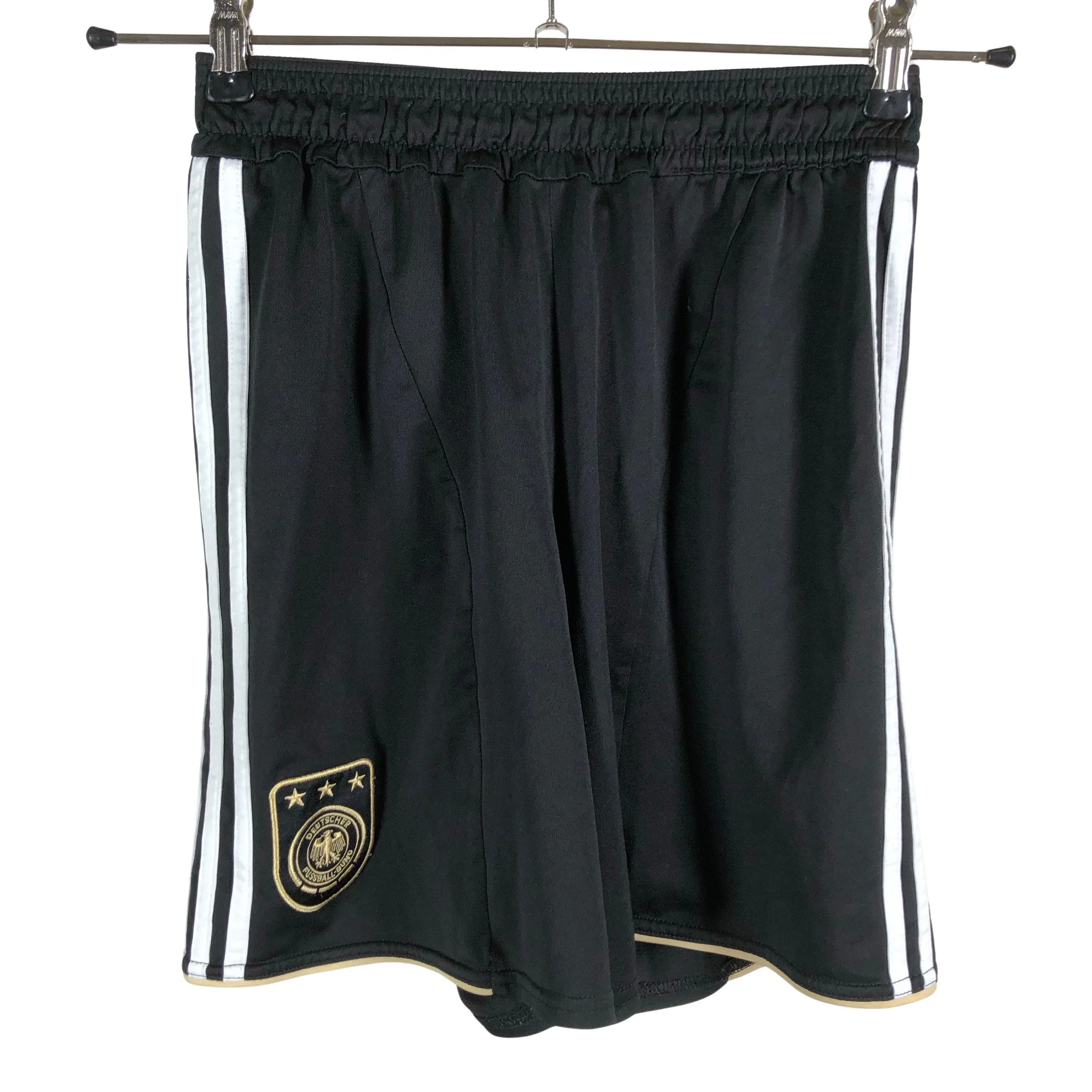 Urheilushortsit, koko 36