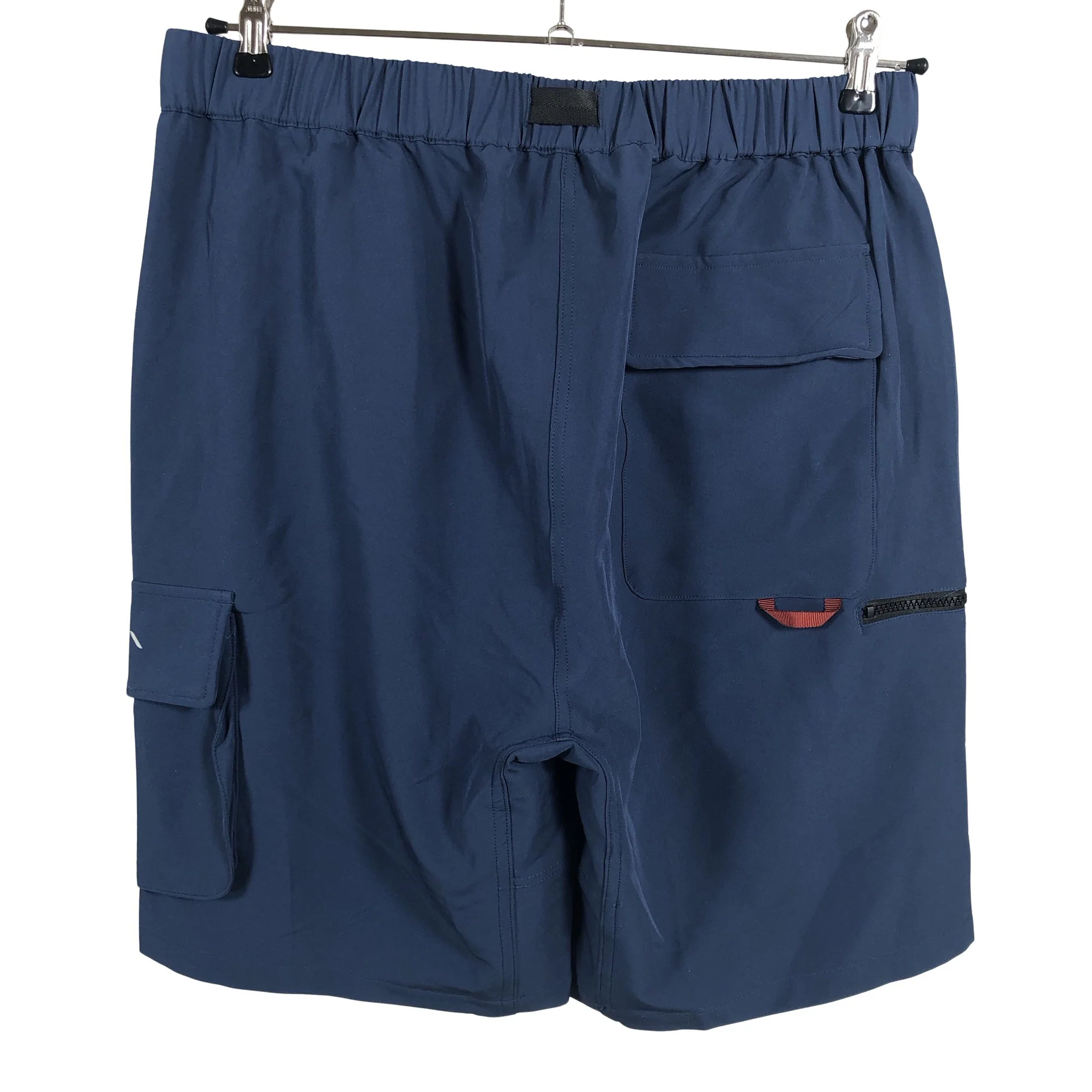 Urheilushortsit, koko L - Image 2